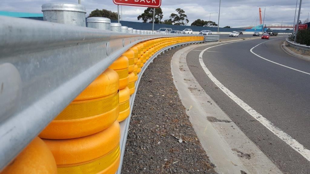 Improving safety barriers to reduce road deaths and serious injuries ...