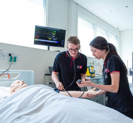 Bachelor of Nursing | International Student Courses | Swinburne University  | Melbourne, Australia